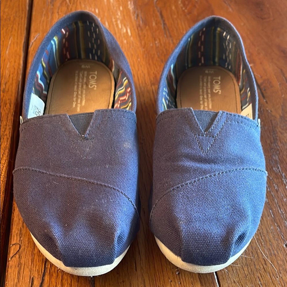 TOMS women Blue Canvas Shoes